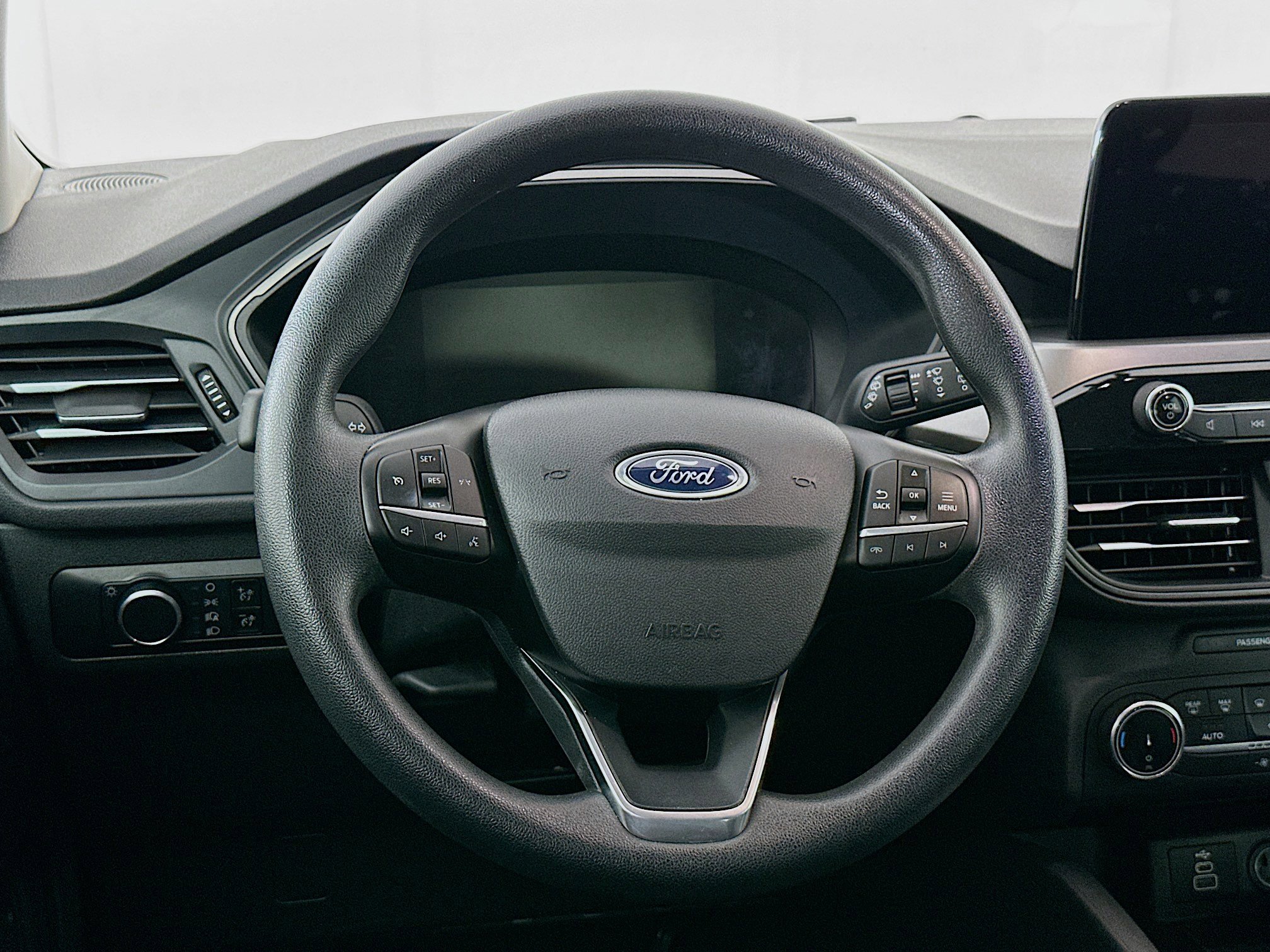 Used 2025 Ford Escape Active AWD/4WD image 18