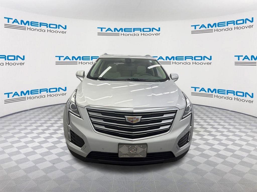 Used 2018 Cadillac XT5 Luxury w/ Driver Awareness Package image 8