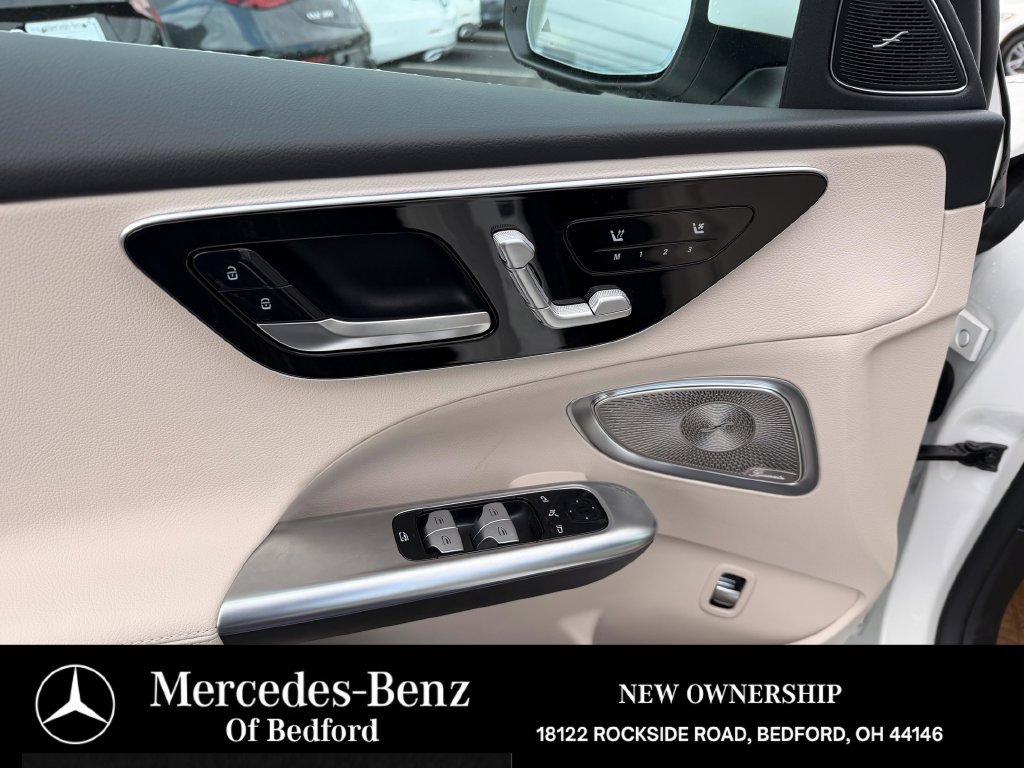 New 2026 Mercedes-Benz C 300 4MATIC Sedan image 8