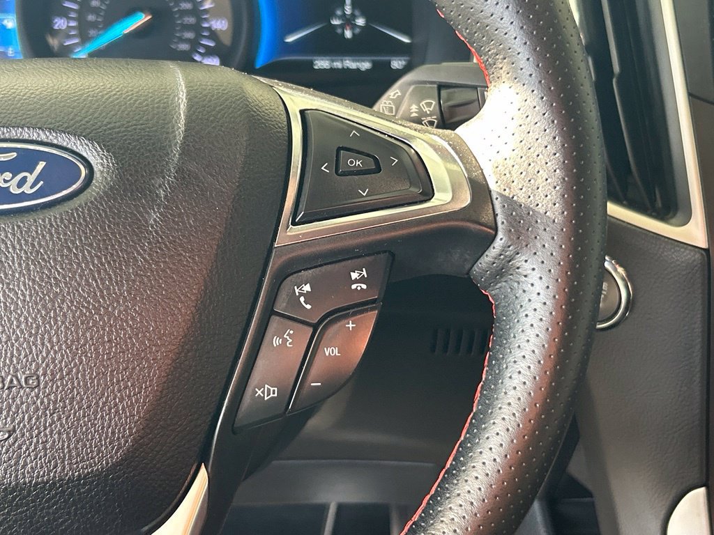 Used 2021 Ford Edge ST-Line FWD image 37