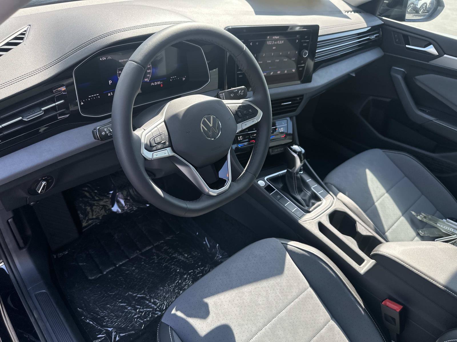 New 2026 Volkswagen Jetta SE FWD image 7