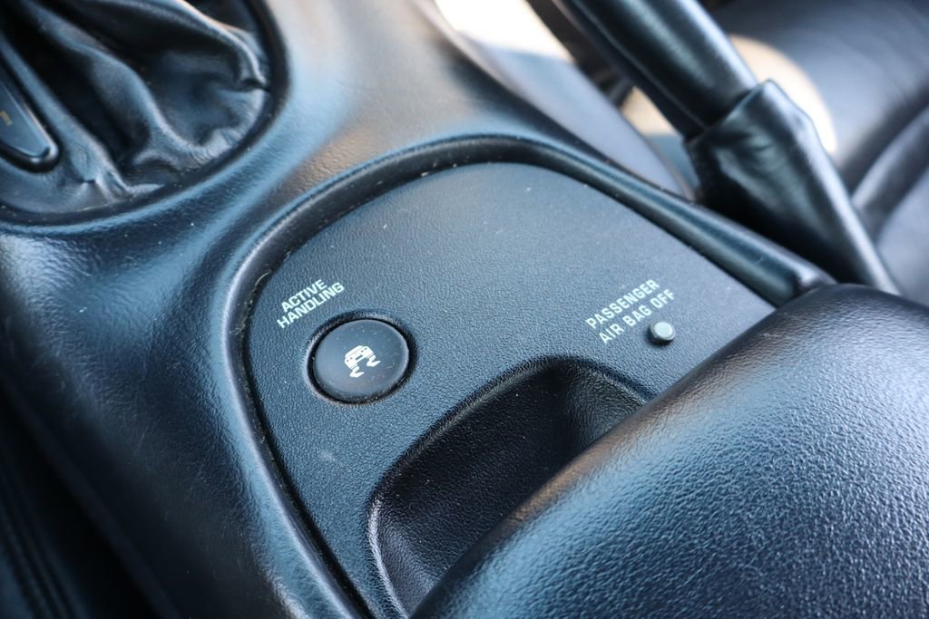 Used 2000 Chevrolet Corvette Convertible image 20