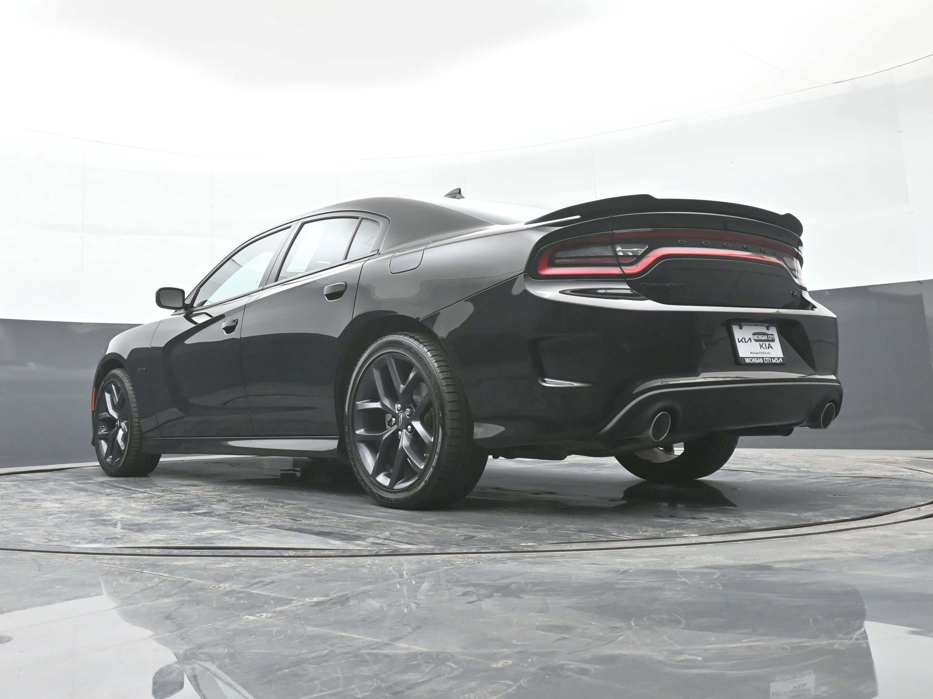 Used 2023 Dodge Charger R/T w/ Plus Group image 40