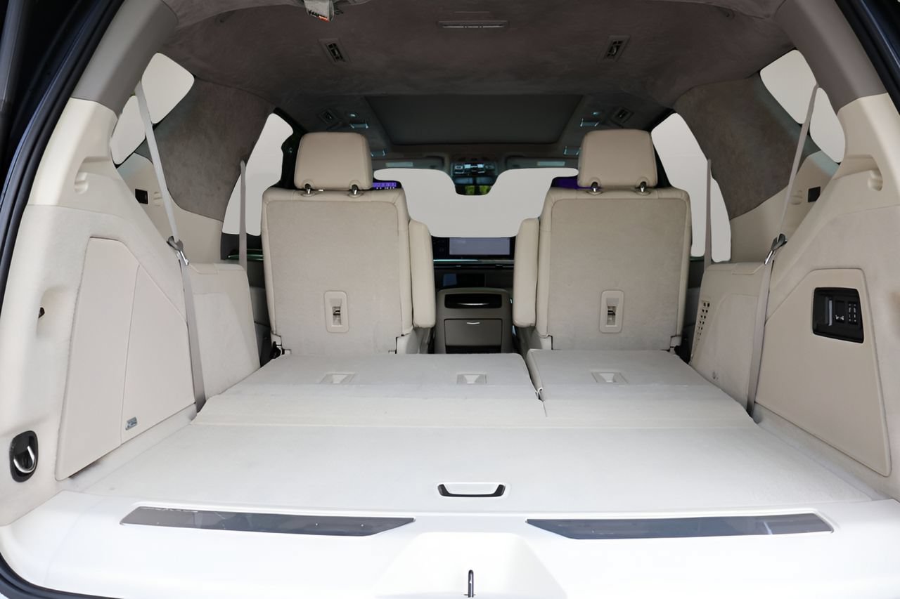 Certified 2025 Cadillac Escalade Sport Platinum AWD/4WD image 20