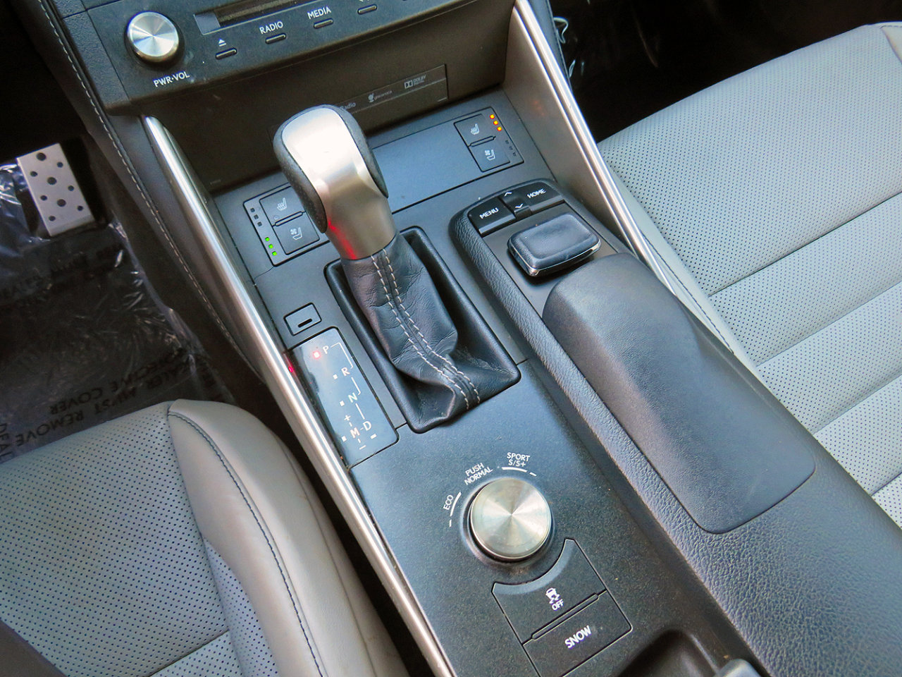 Used 2015 Lexus IS 350 w/ F-Sport Package image 29