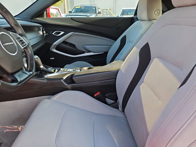Used 2022 Chevrolet Camaro LT w/ RS Package image 9