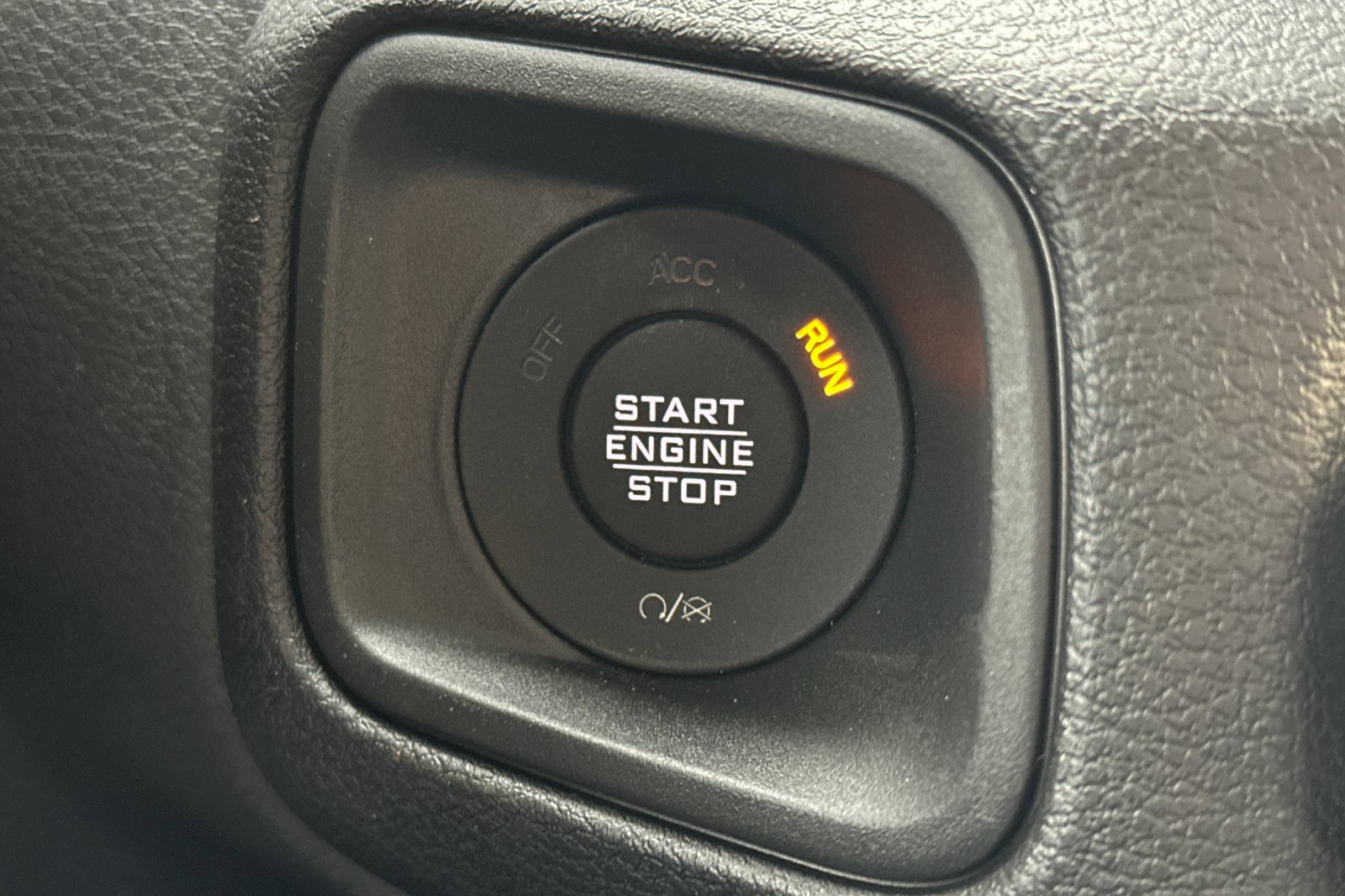 New 2026 Jeep Gladiator Sport image 20