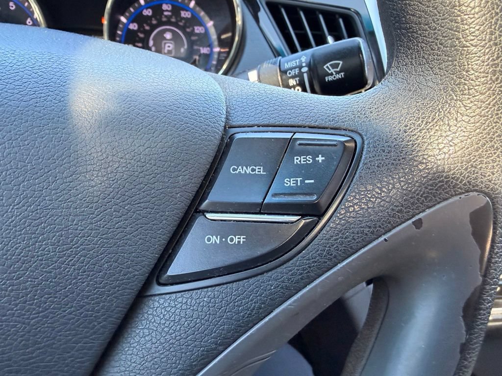 Used 2013 Hyundai Sonata Limited w/ Premium Pkg FWD image 29