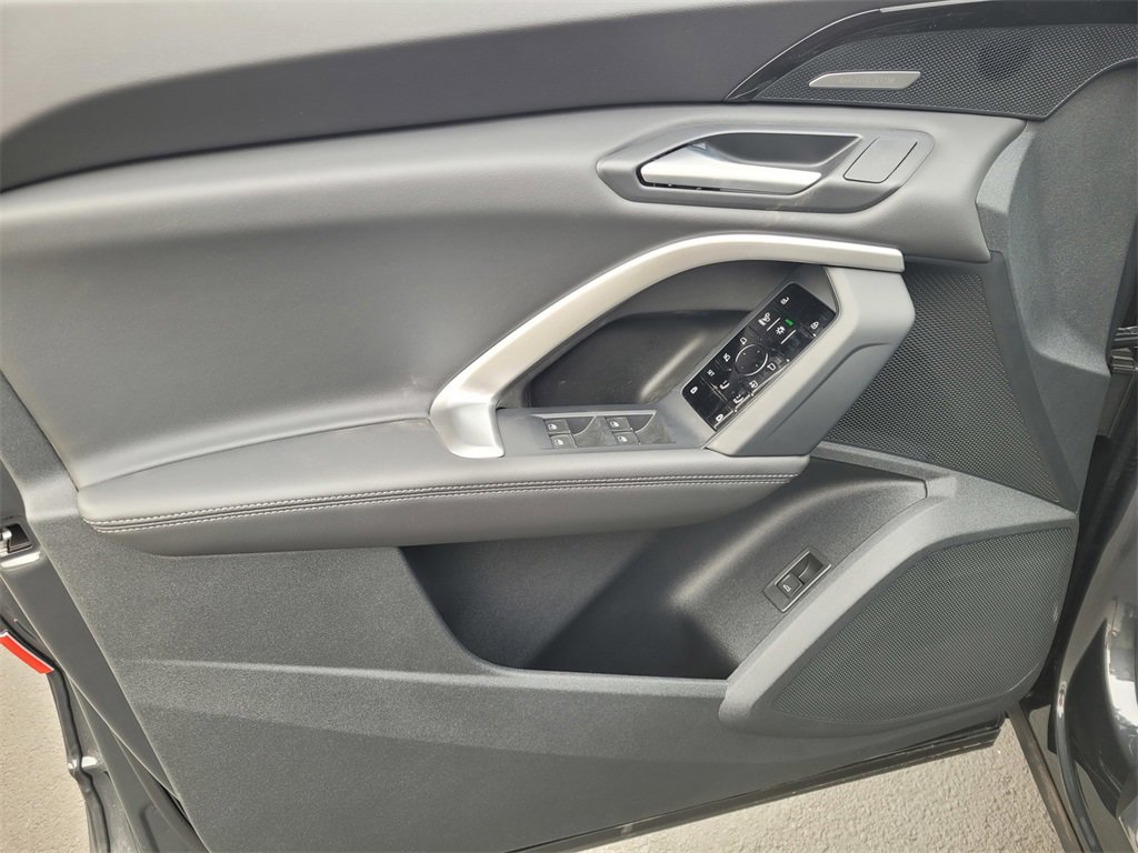 New 2025 Audi Q5 Premium Plus image 14