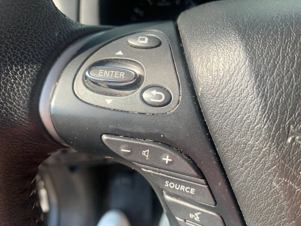 Used 2017 Nissan Pathfinder Platinum FWD image 22