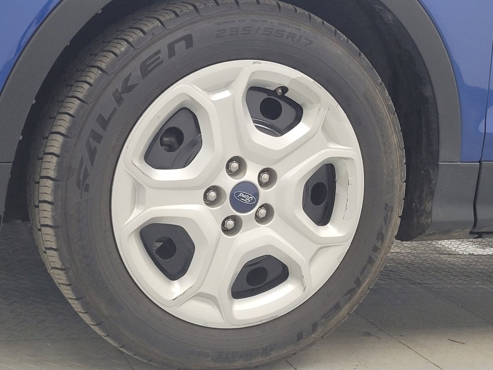 Used 2019 Ford Escape S image 31