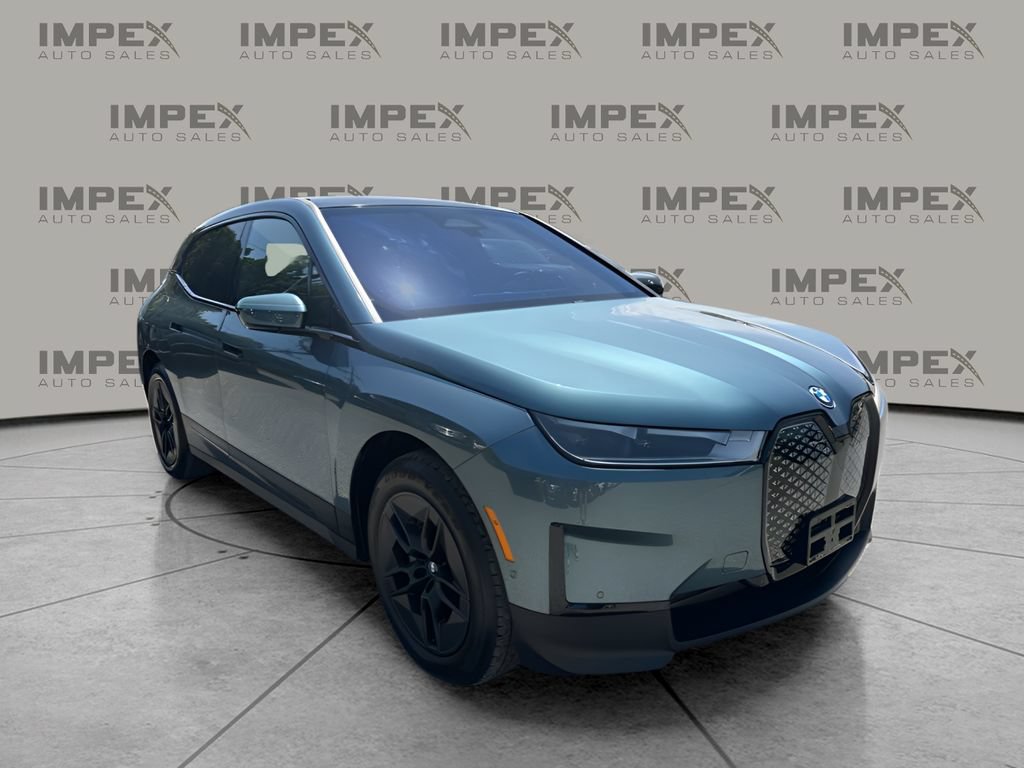 Used 2023 BMW iX xDrive50 w/ Convenience Package AWD/4WD image 7