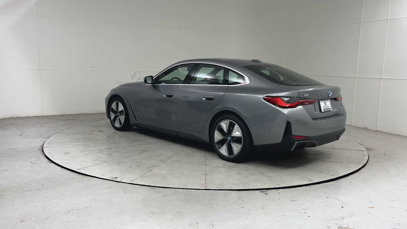 Used 2023 BMW i4 eDrive35 w/ Premium Package RWD image 3