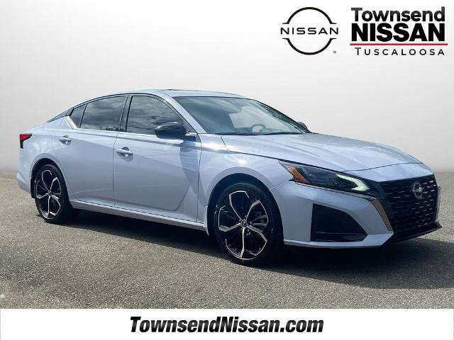 Certified 2024 Nissan Altima 2.5 SR w/ SR Premium Package image 1