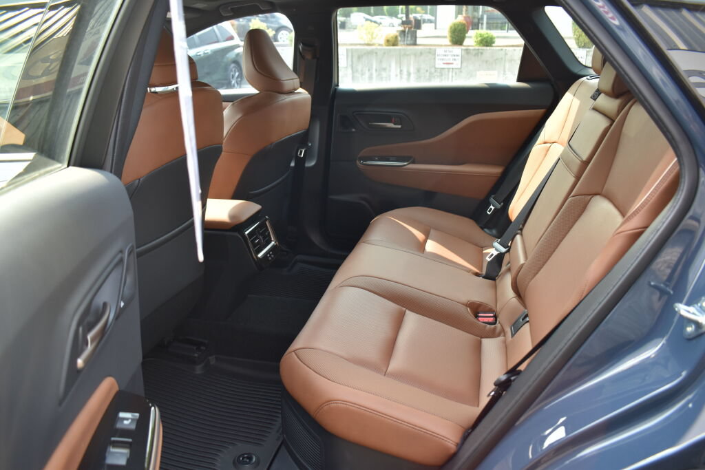 Certified 2025 Toyota Crown Signia w/ Advanced Technology Package AWD/4WD image 20