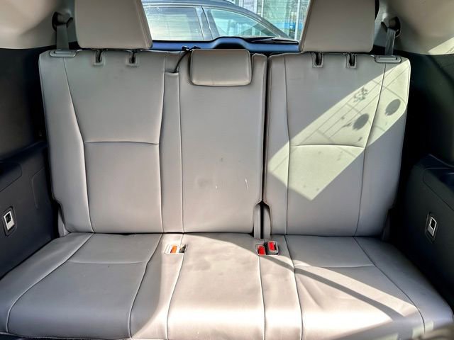 Used 2020 Toyota Highlander XLE image 21
