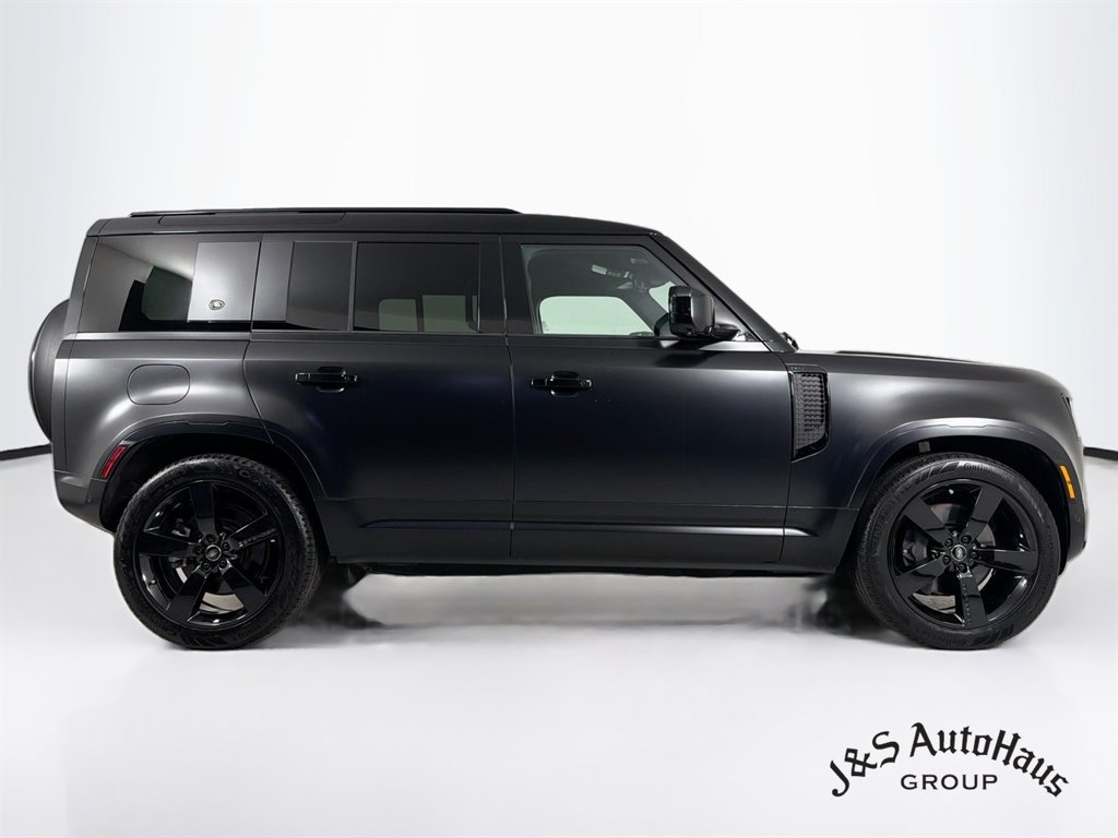 Used 2024 Land Rover Defender 110 X-Dynamic SE AWD/4WD image 8