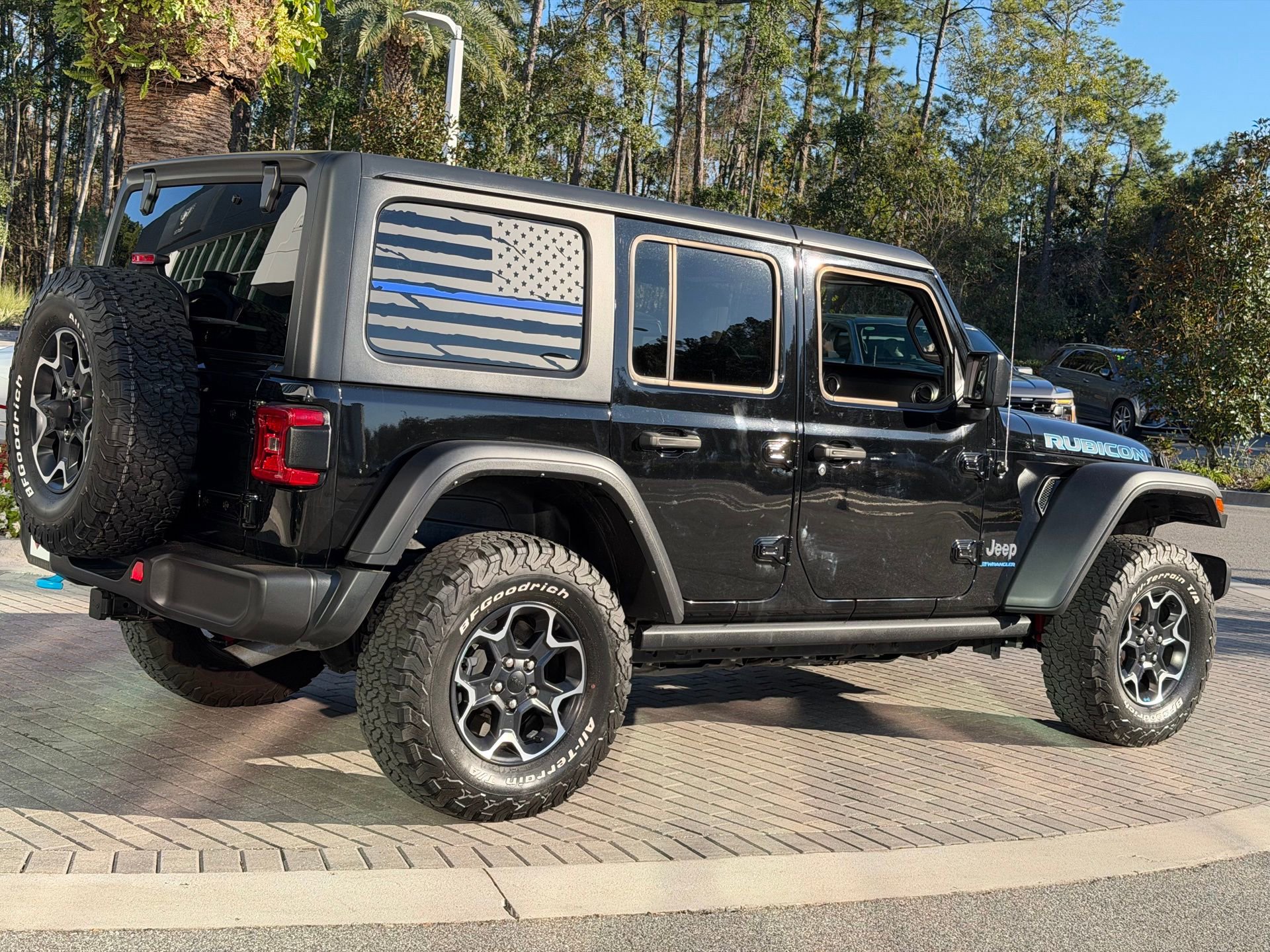 Used 2023 Jeep Wrangler Unlimited Rubicon 4xe image 23