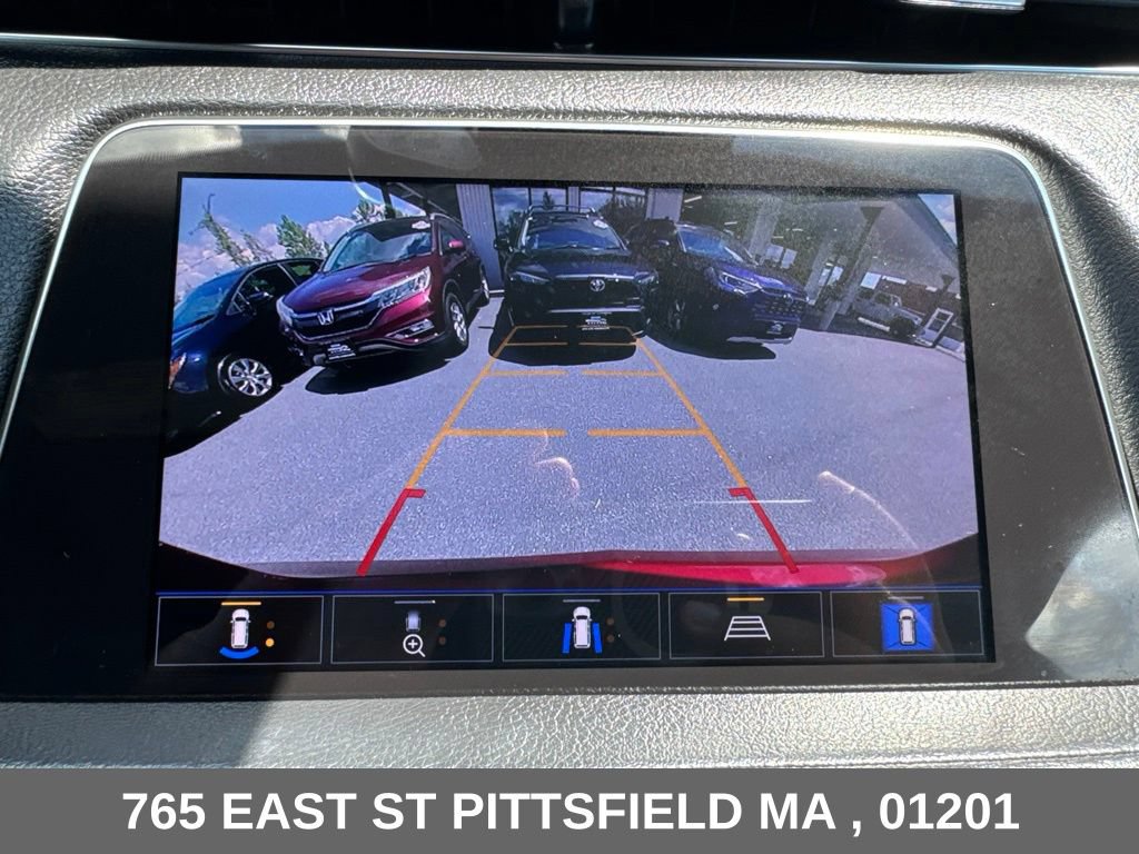 Used 2022 Cadillac XT4 Sport AWD/4WD image 29