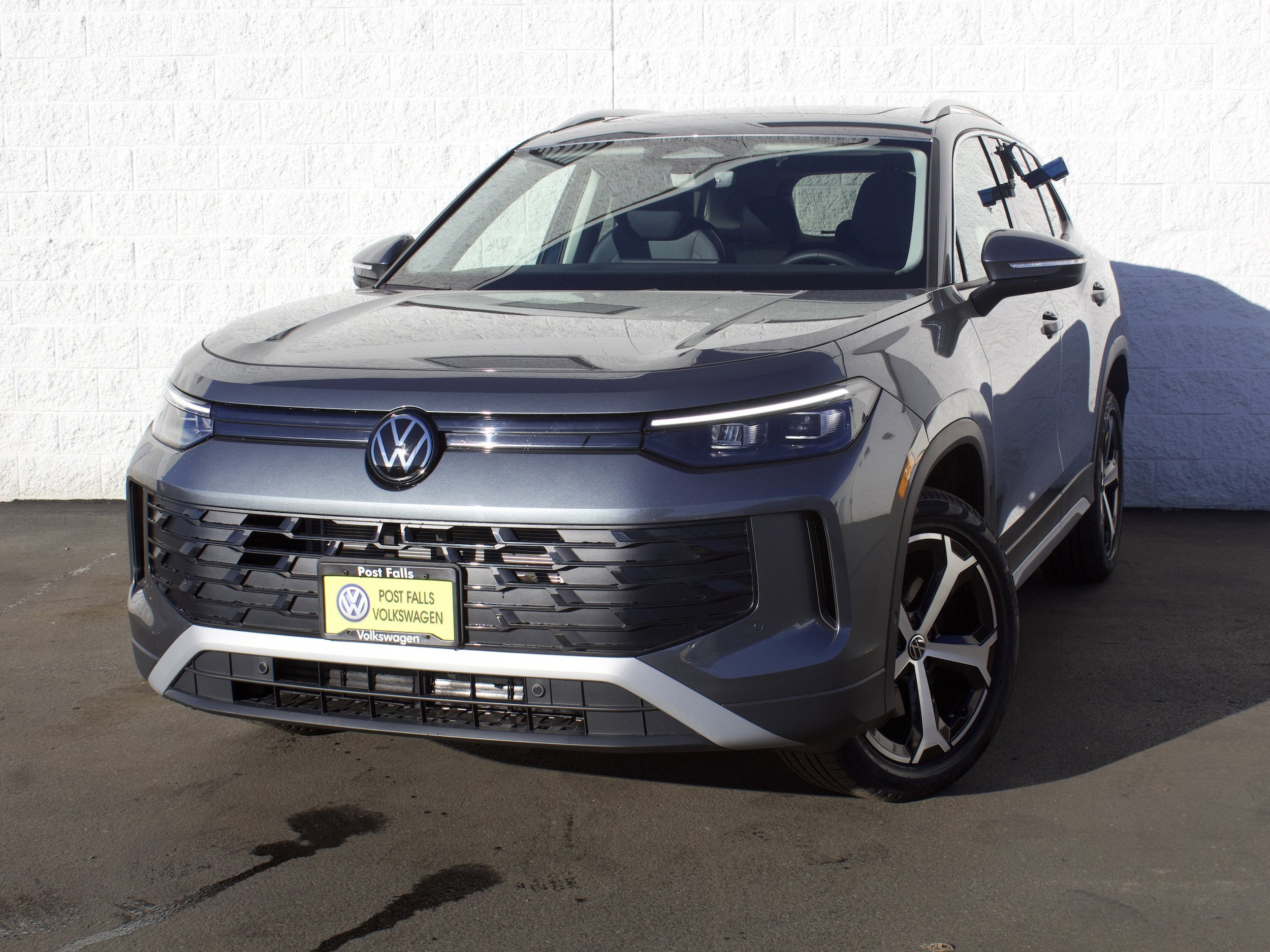 New 2026 Volkswagen Tiguan SE image 3