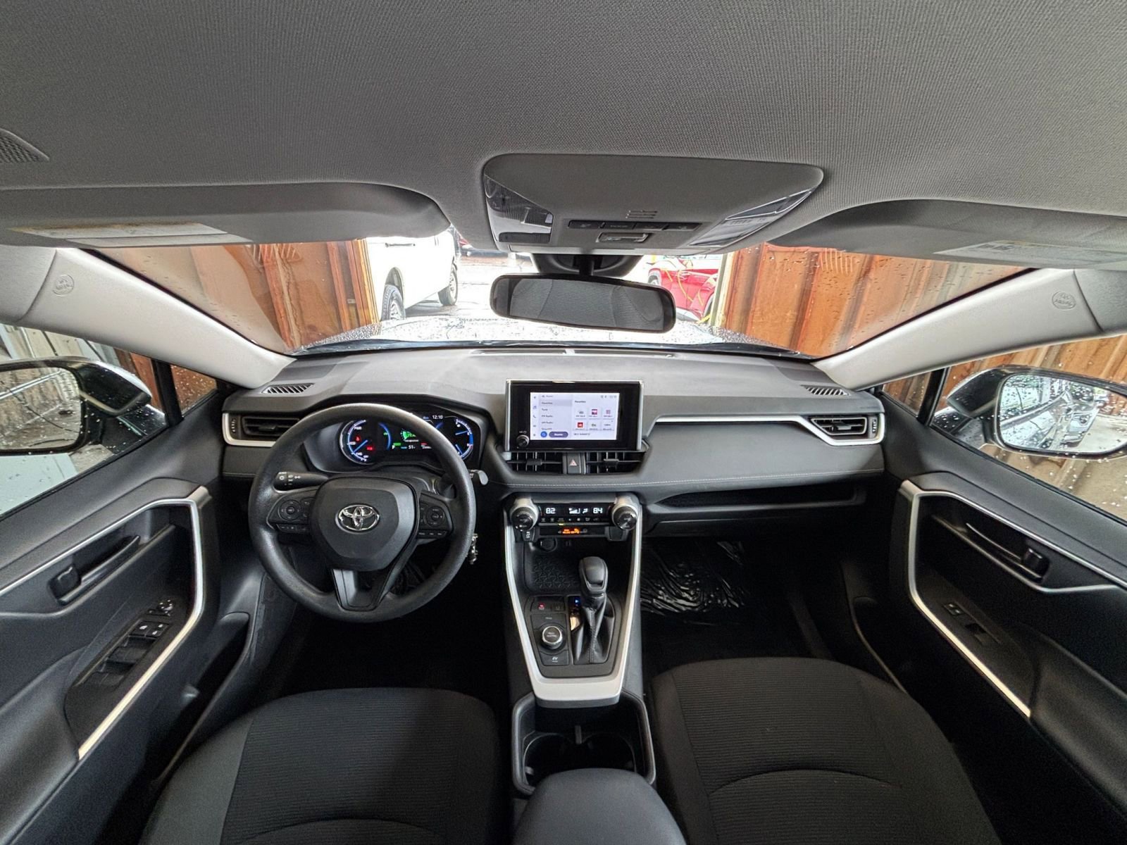 Used 2025 Toyota RAV4 LE image 33