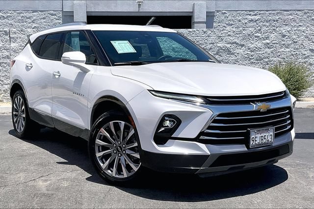 Used 2023 Chevrolet Blazer Premier w/ Enhanced Convenience Package FWD image 12