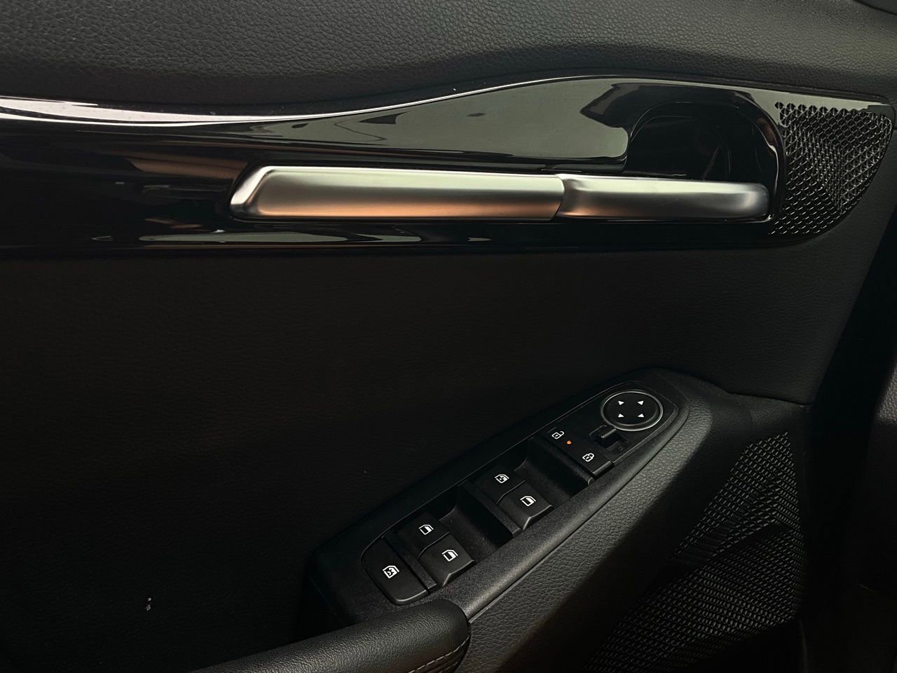 Used 2025 Kia Seltos S image 20