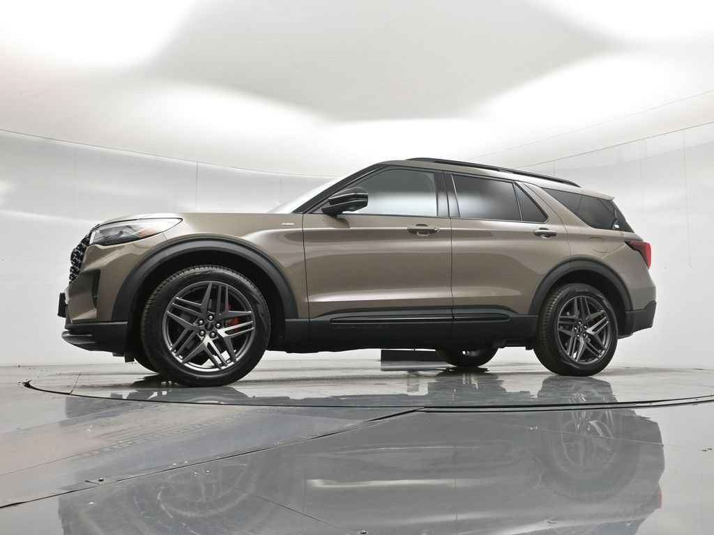 New 2026 Ford Explorer ST-Line w/ ST-Line Street Pack AWD/4WD image 54