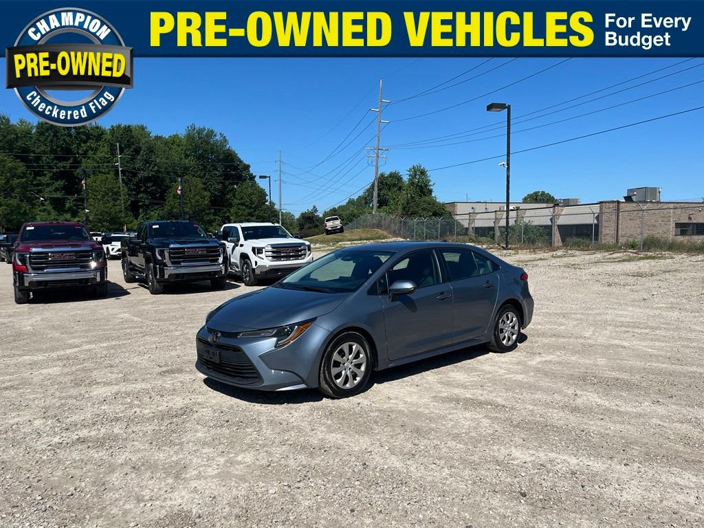 Used 2024 Toyota Corolla LE FWD image 1