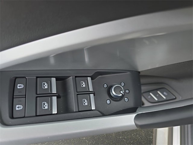 Used 2025 Audi Q3 2.0T Premium w/ Convenience Package image 31