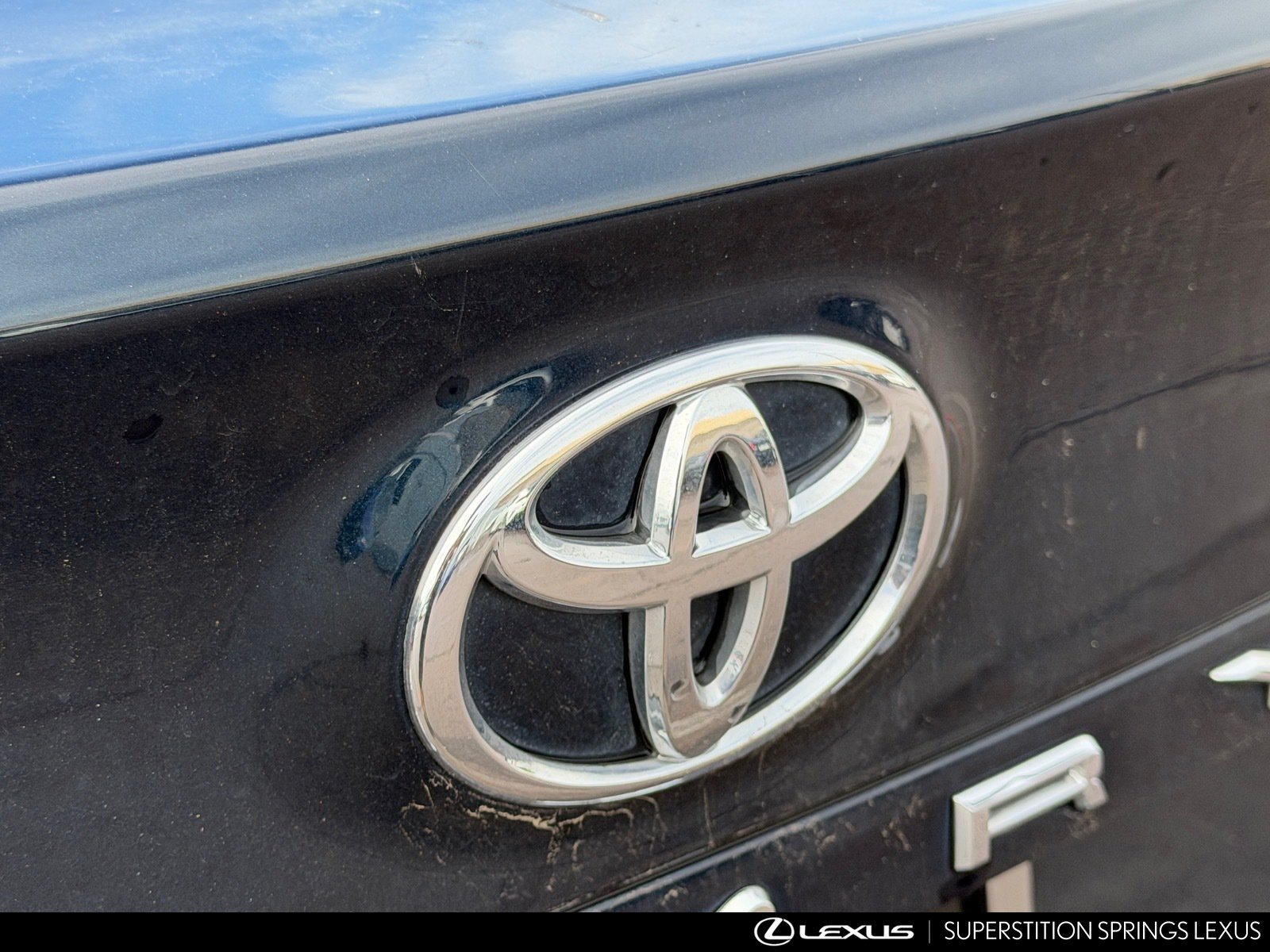 Used 2020 Toyota Camry LE w/ Carpet Mat Package FWD image 8