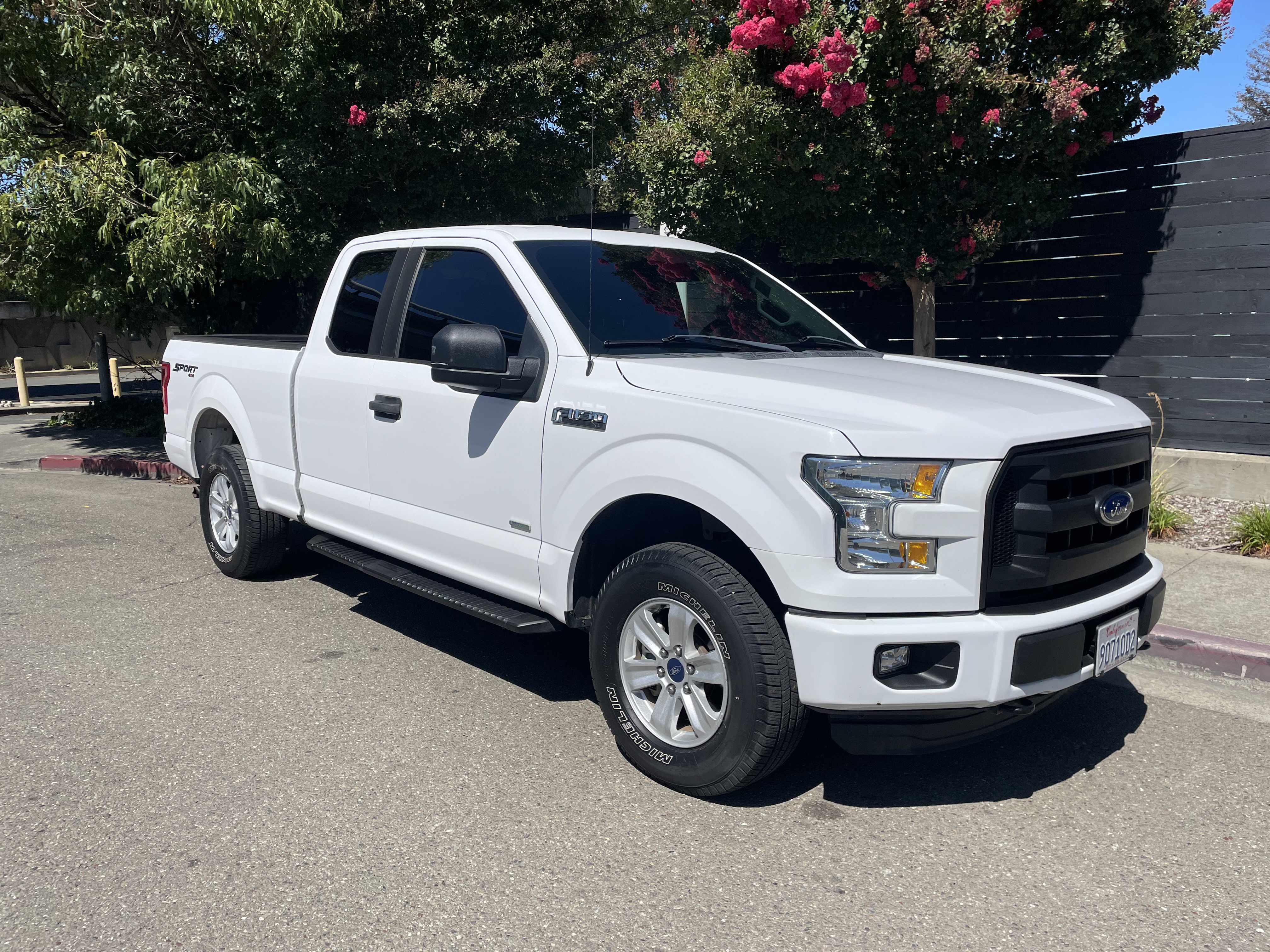 Used 2016 Ford F150 XL w/ Equipment Group 101A Mid AWD/4WD image 4