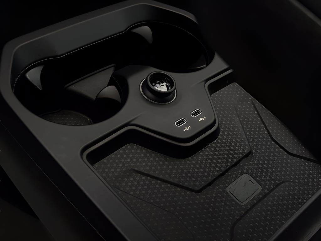 Used 2022 BMW iX xDrive50 w/ Convenience Package image 15