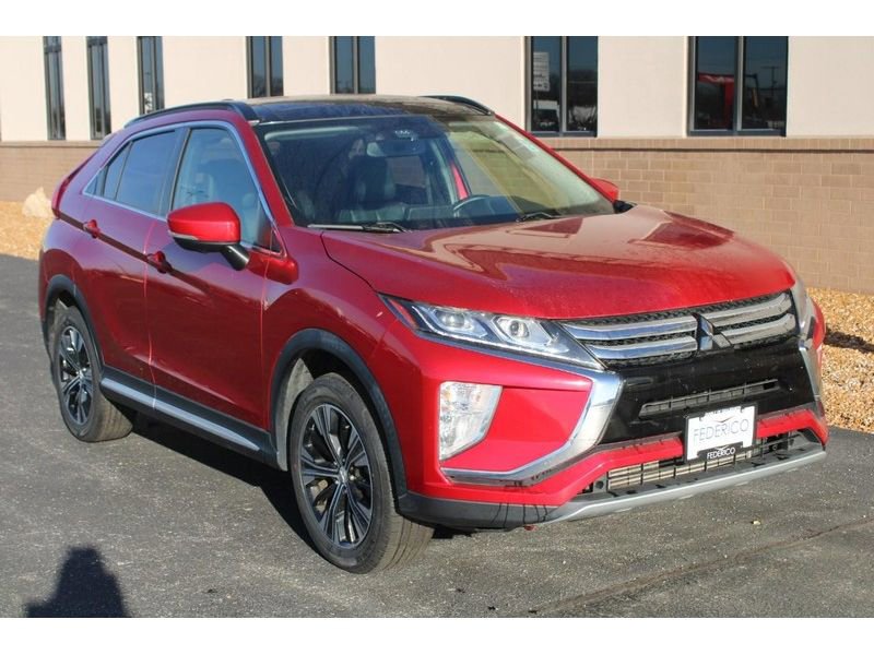 Used 2018 Mitsubishi Eclipse Cross SEL image 2