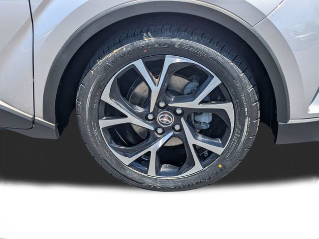 Used 2019 Toyota C-HR Limited FWD image 10