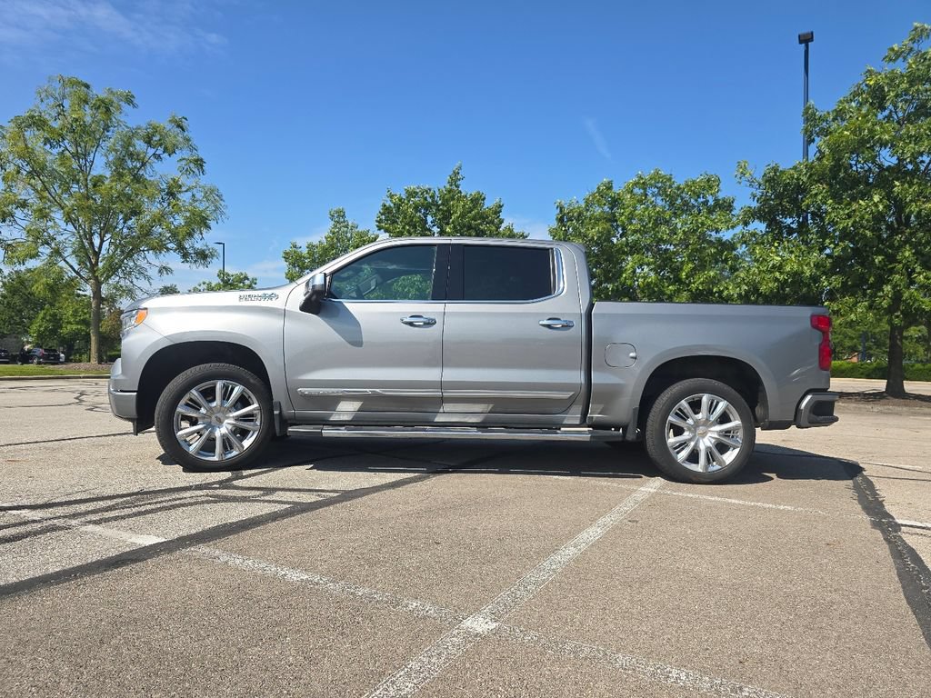 Used 2024 Chevrolet Silverado 1500 High Country w/ Technology Package AWD/4WD image 14