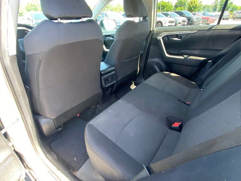 Used 2021 Toyota RAV4 XLE FWD image 23
