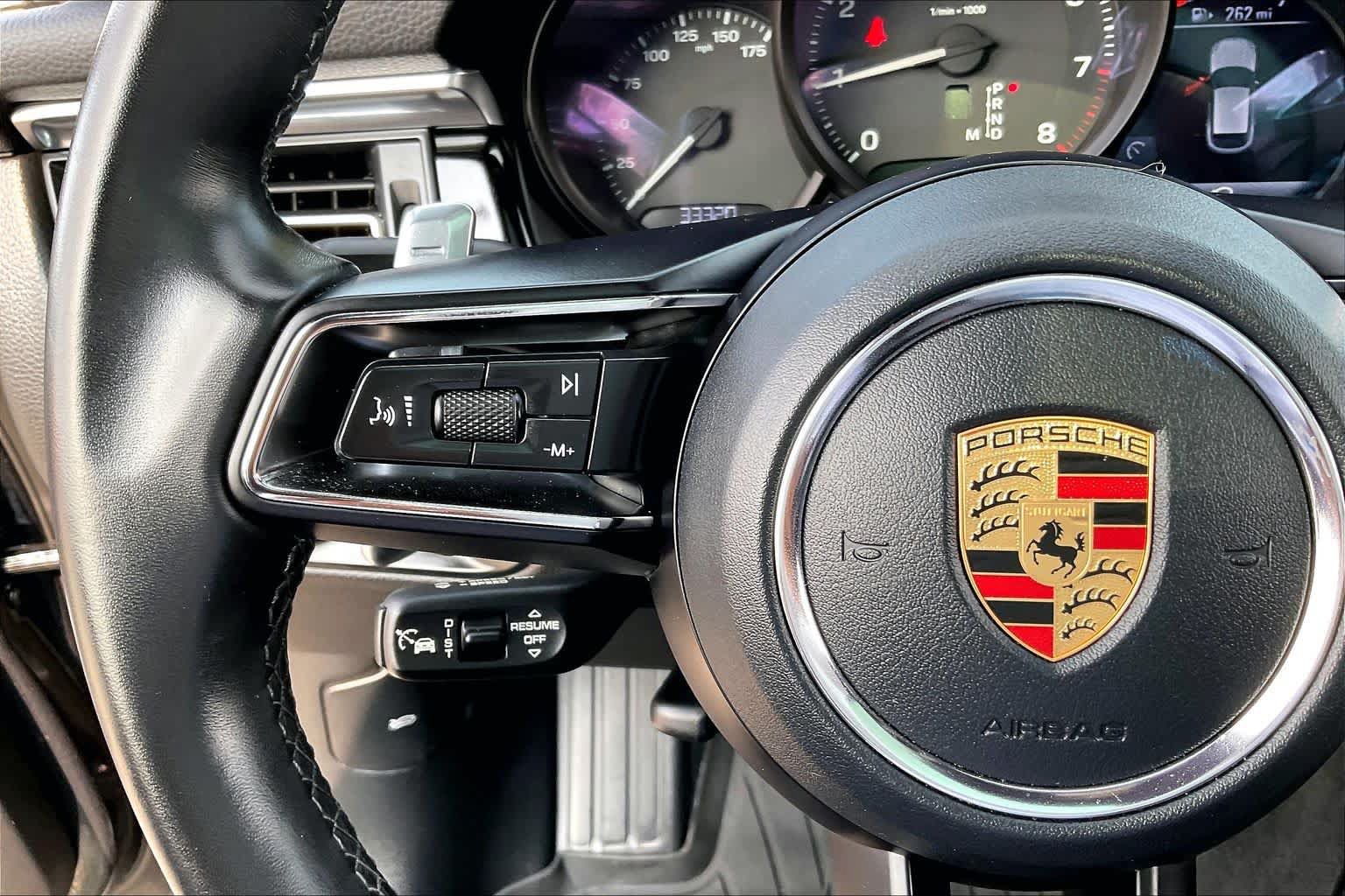 Used 2024 Porsche Macan AWD/4WD image 20