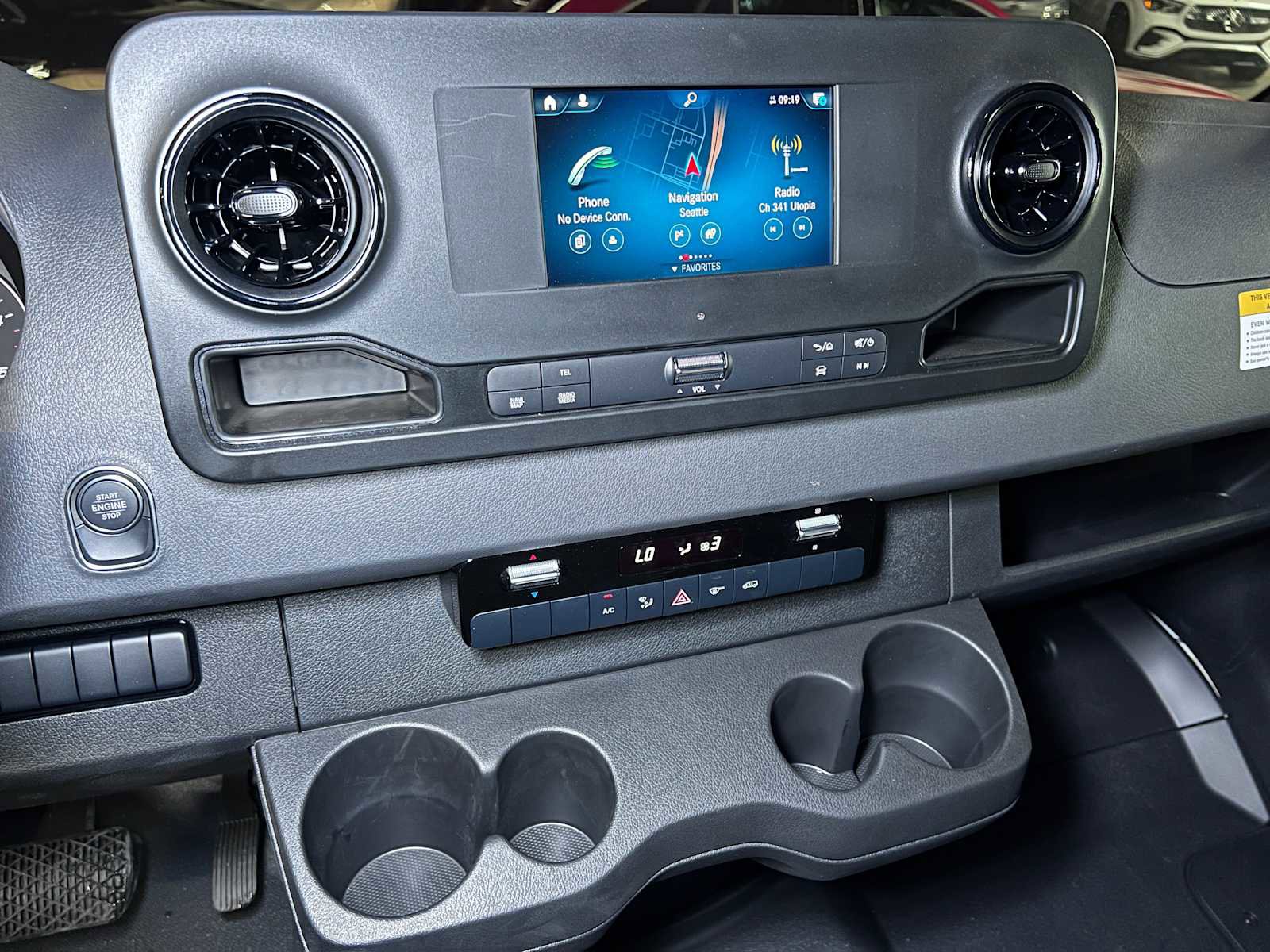 Used 2023 Mercedes-Benz Sprinter 3500 image 25