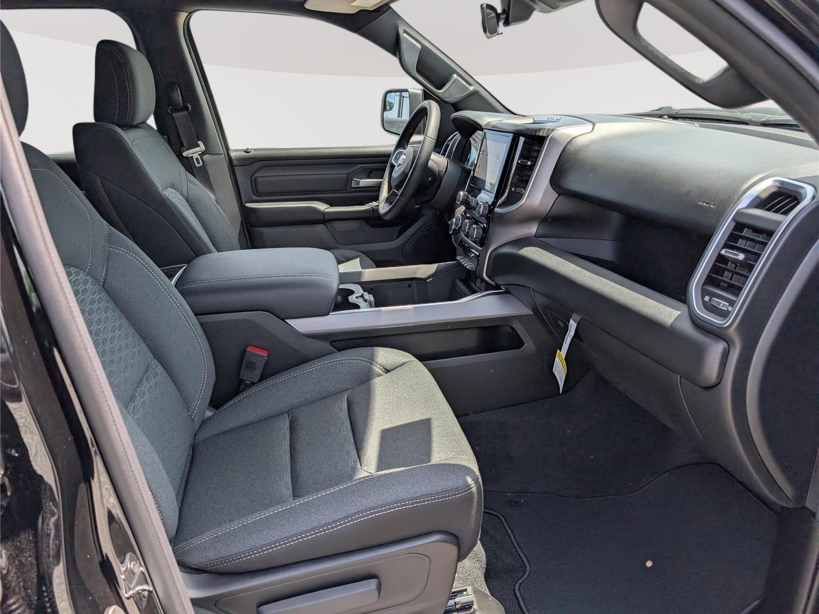 New 2026 RAM 1500 Express AWD/4WD image 6