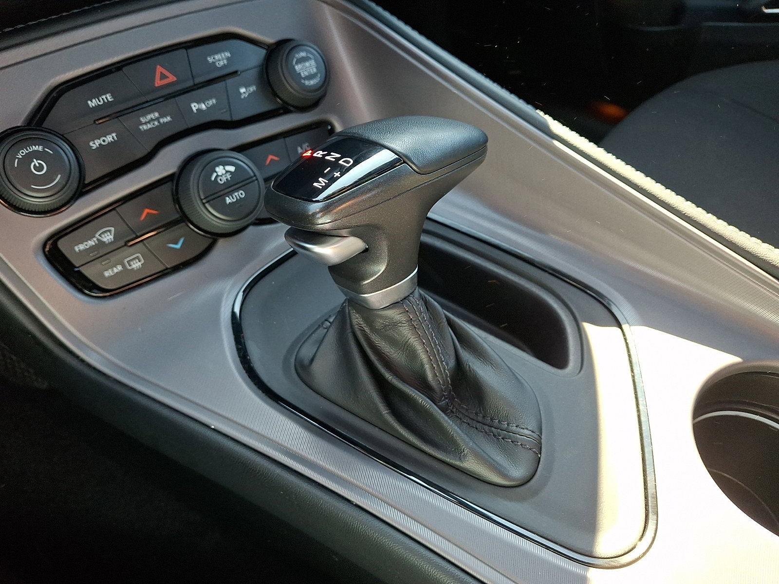 Used 2023 Dodge Challenger GT w/ Performance Handling Group image 15