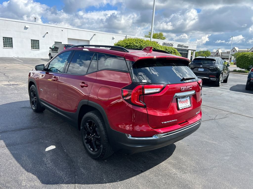 Used 2023 GMC Terrain AT4 AWD/4WD image 9