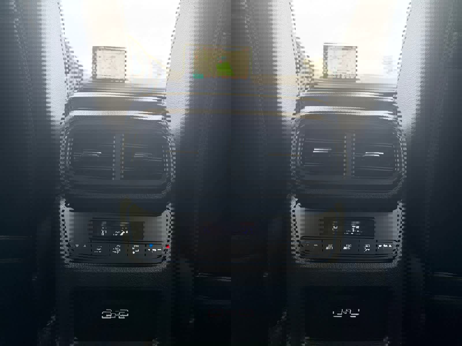 Used 2023 Honda Pilot Touring image 25