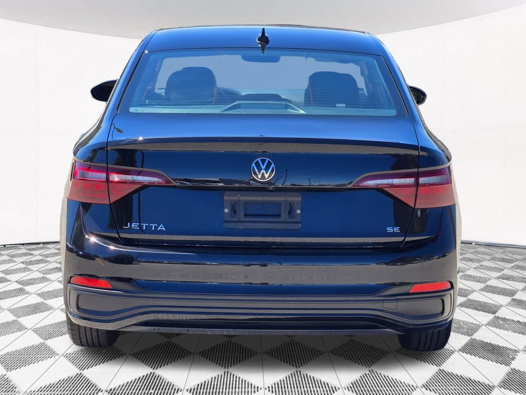 Used 2024 Volkswagen Jetta SE FWD image 16