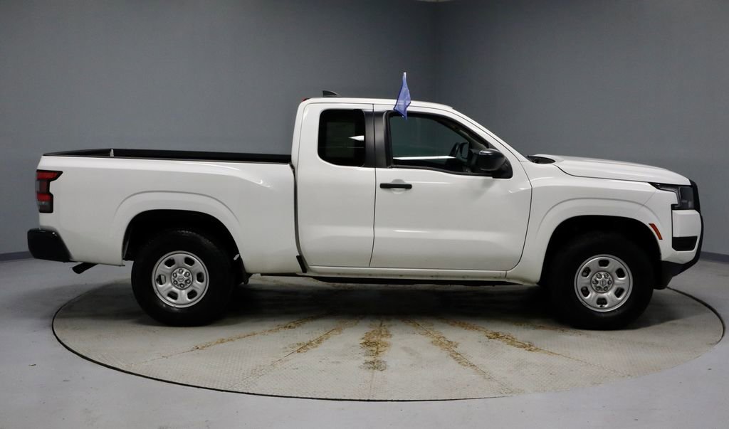 Certified 2025 Nissan Frontier S image 5