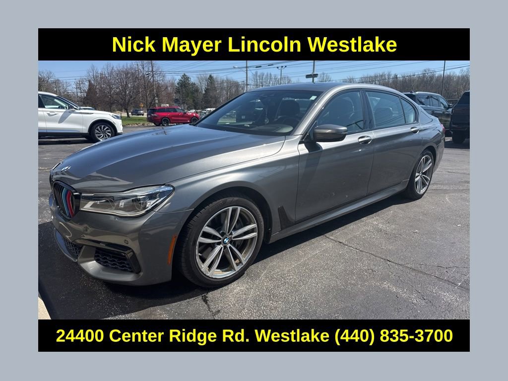 Used 2017 BMW 750i xDrive AWD/4WD image 1