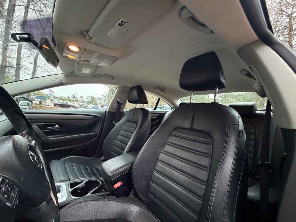 Used 2010 Volkswagen CC Sport image 15
