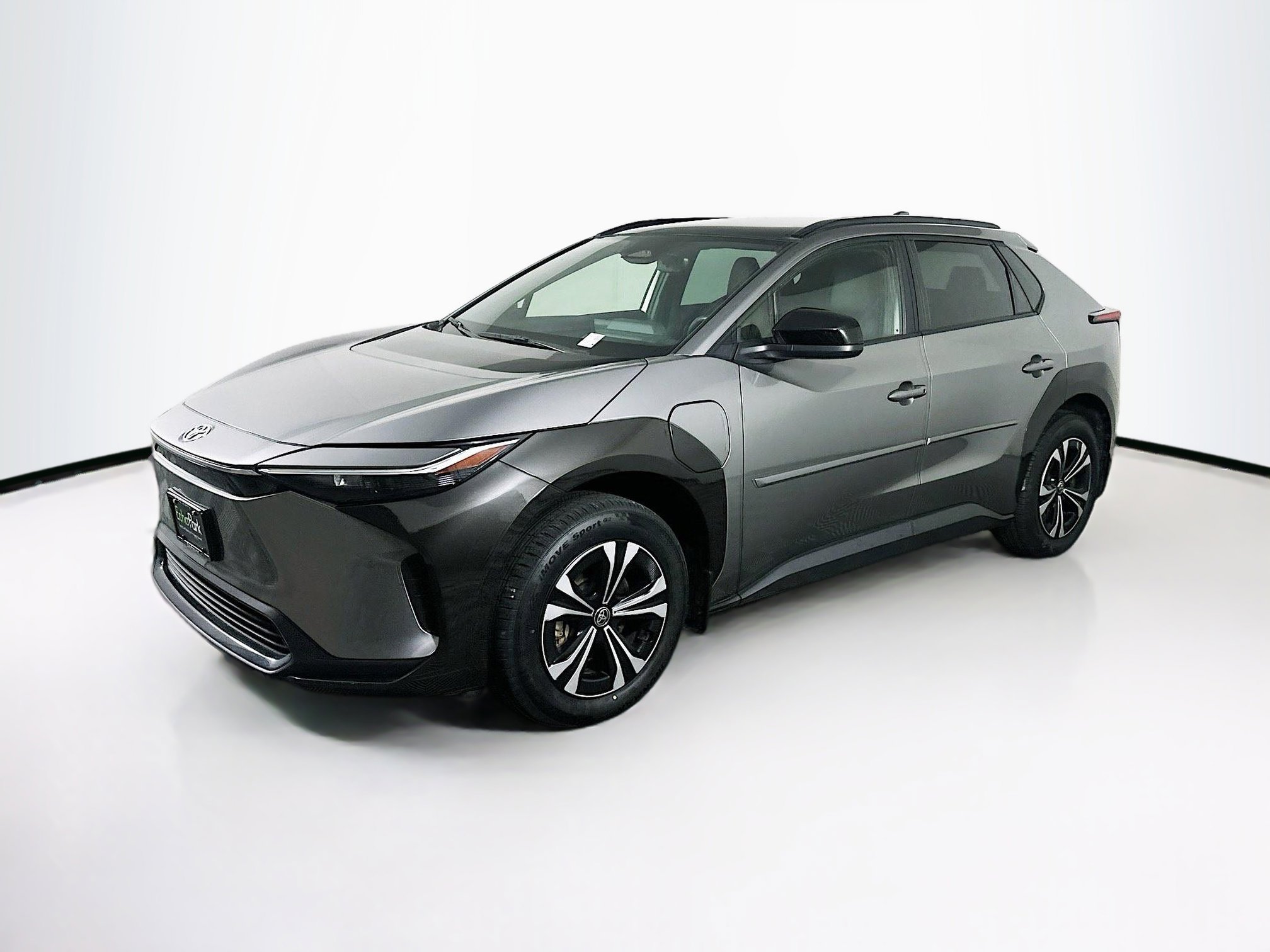 Used 2023 Toyota bZ4X XLE w/ Weather Package FWD image 4