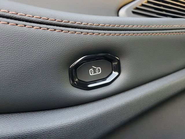 New 2026 Jeep Cherokee Limited image 18