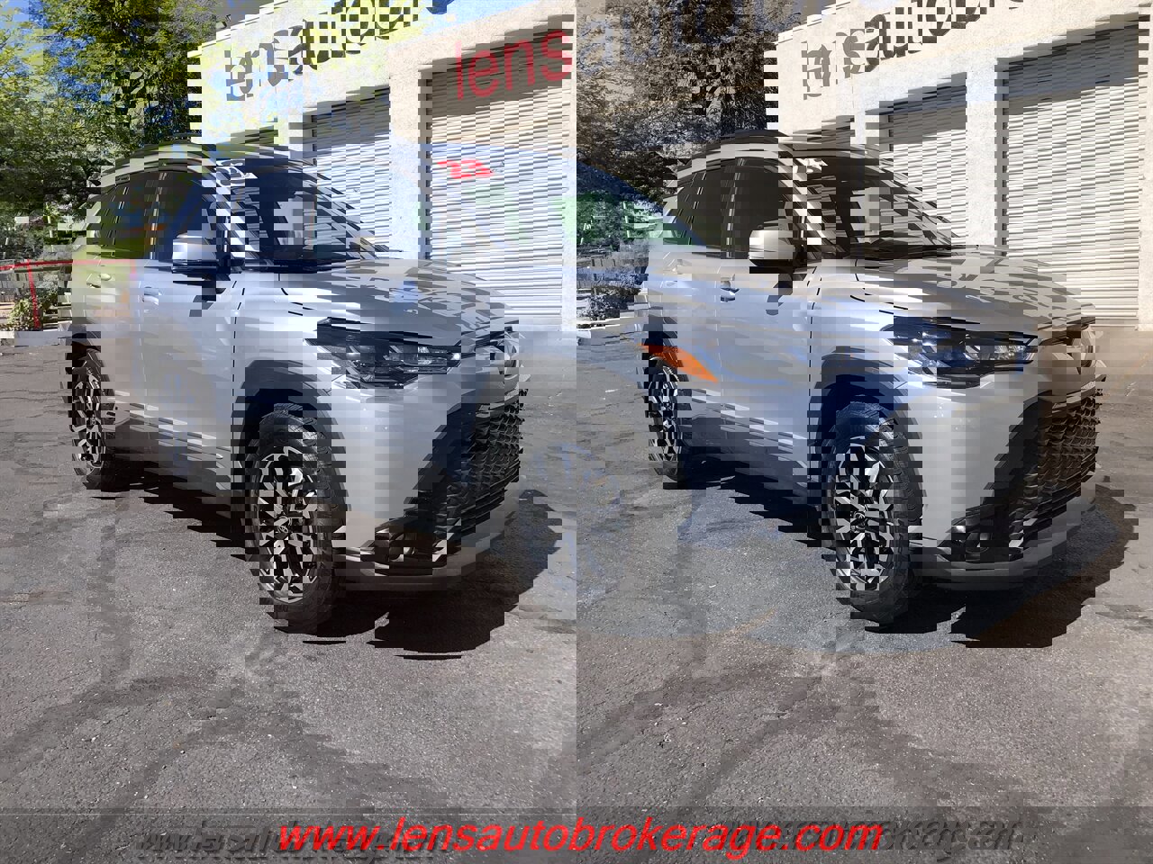 Used 2023 Toyota Corolla Cross AWD Hybrid image 2